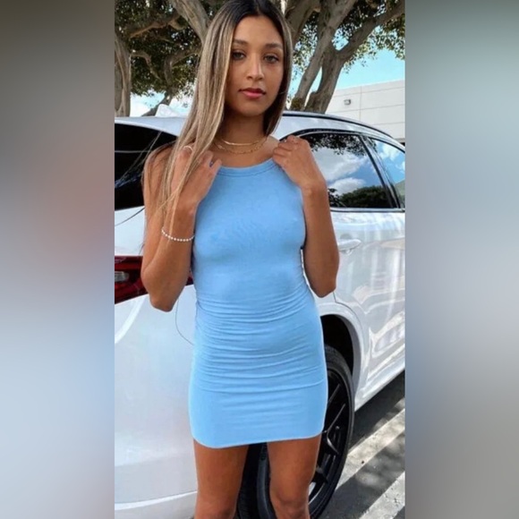 SOLD Isabelle’s Cabinet Pink Backless Dress - Picture 2 of 9